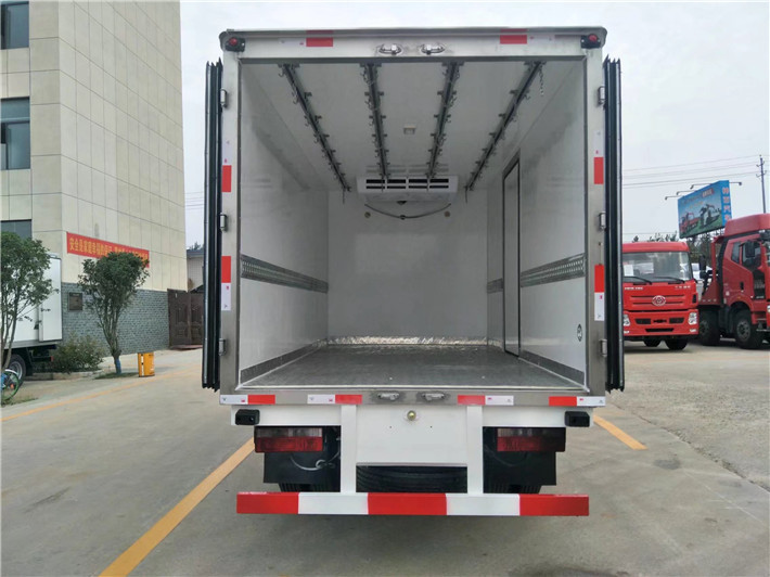 冷藏車在運(yùn)輸過(guò)程中如何減少損耗?